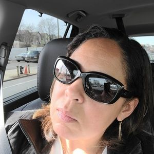 Meet your Posher, Sharifah